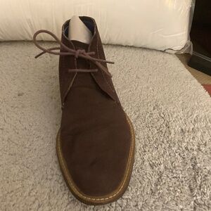 Beautiful Ted Baker suede chukka boots